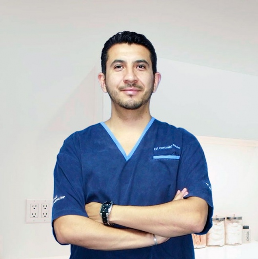 Dr. Noe González Plata, Ortopedista